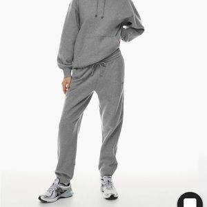 Aritzia boyfriend sweatpants